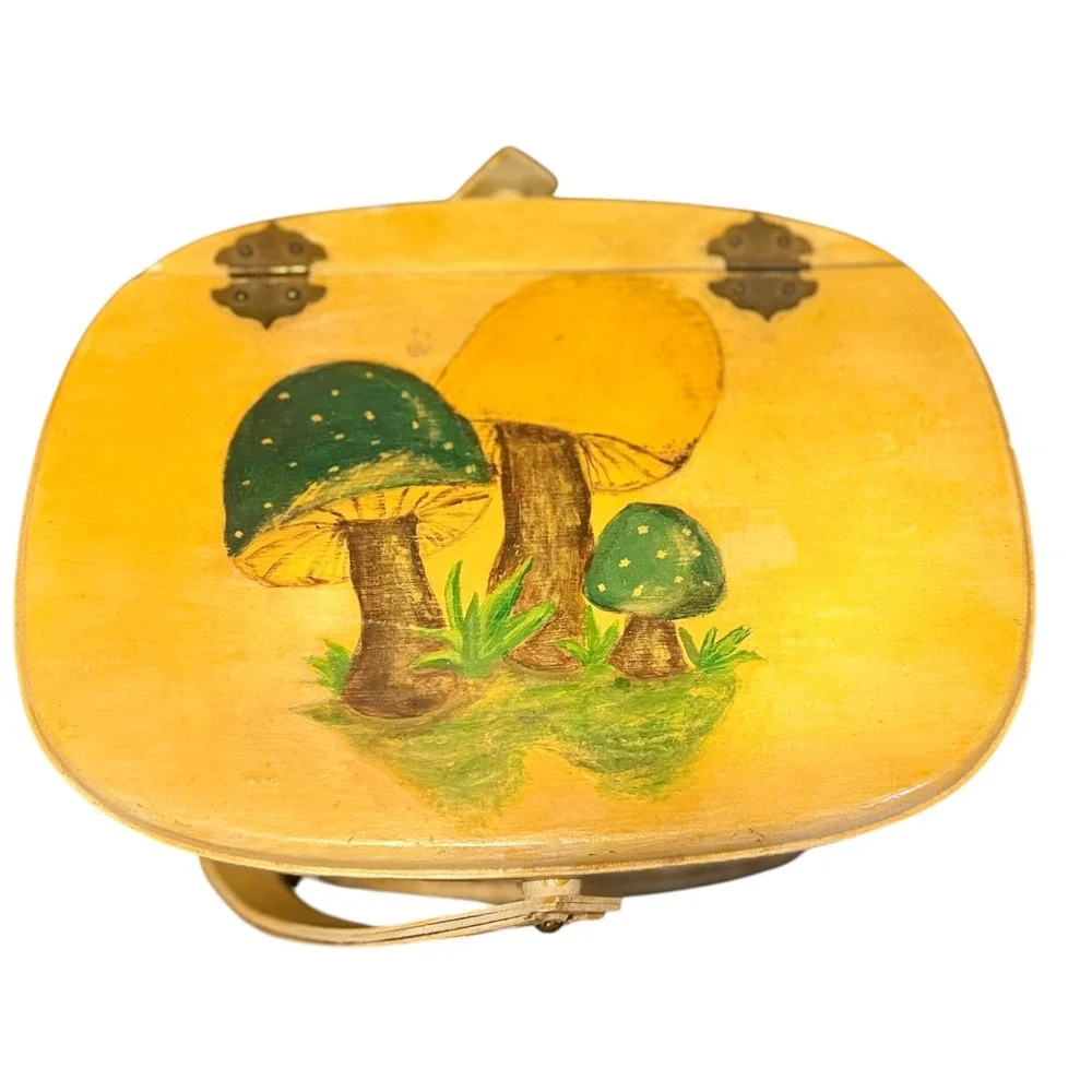 Vintage 1970s Mushroom Wooden Basket Purse Hand Painted Daisies Cottagecore